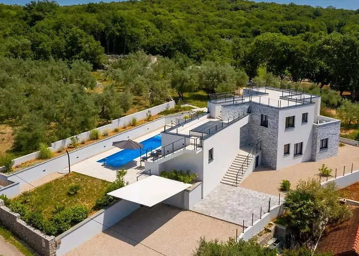 Luxury Subventus Bajčići