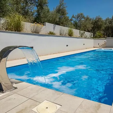 Luxury Subventus * Bajčići