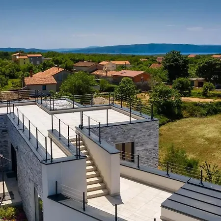 Luxury Subventus Villa