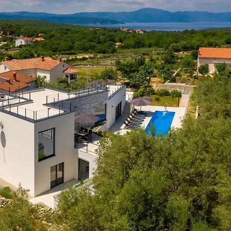 ヴィラ Luxury Subventus Bajčići