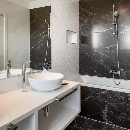 Luxury Subventus Villa