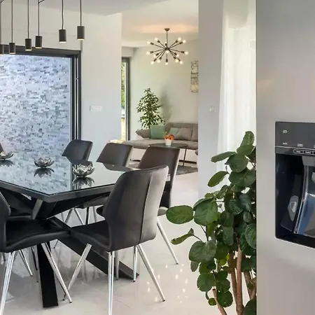 Villa Luxury Subventus Bajcici