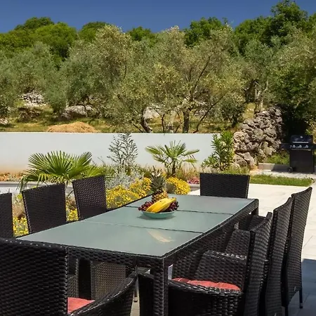 Luxury Subventus Bajčići