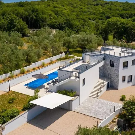 Luxury Subventus Bajčići