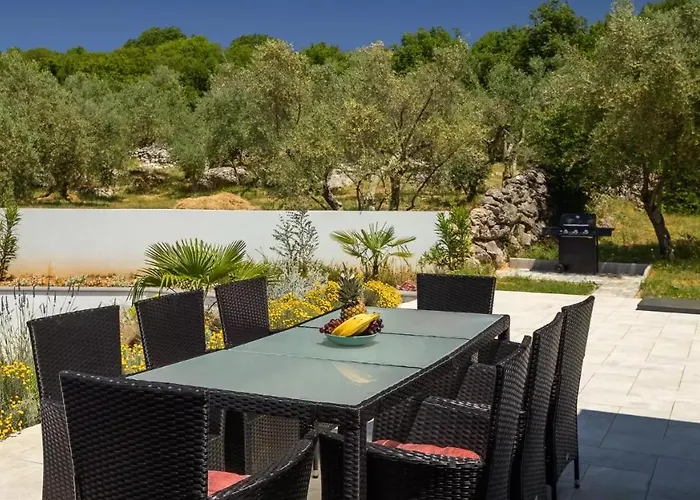 Luxury Subventus Bajcici