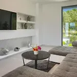 Luxury Subventus *